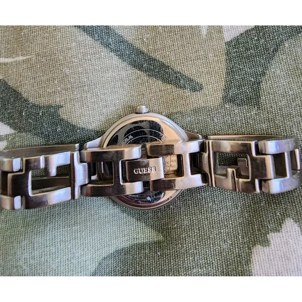 Vtg GUESS Women's Watch Model G65919L Silver Tone Bracelet New Battery FREE $HIP